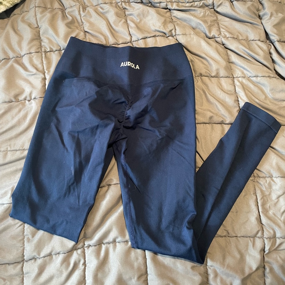 AUROLA INTENSIFY SEAMLESS SCRUNCH LEGGINGS TUXEDO BLUE